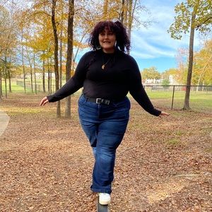 Meet your Posher, Kayla